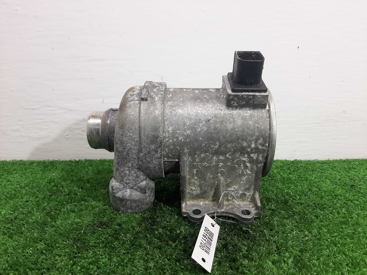 Помпа к Volvo XC40 2020