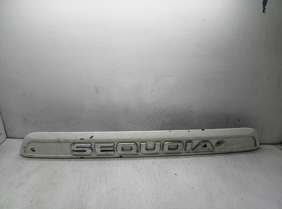 Подсветка номера к Toyota Sequoia 2001
