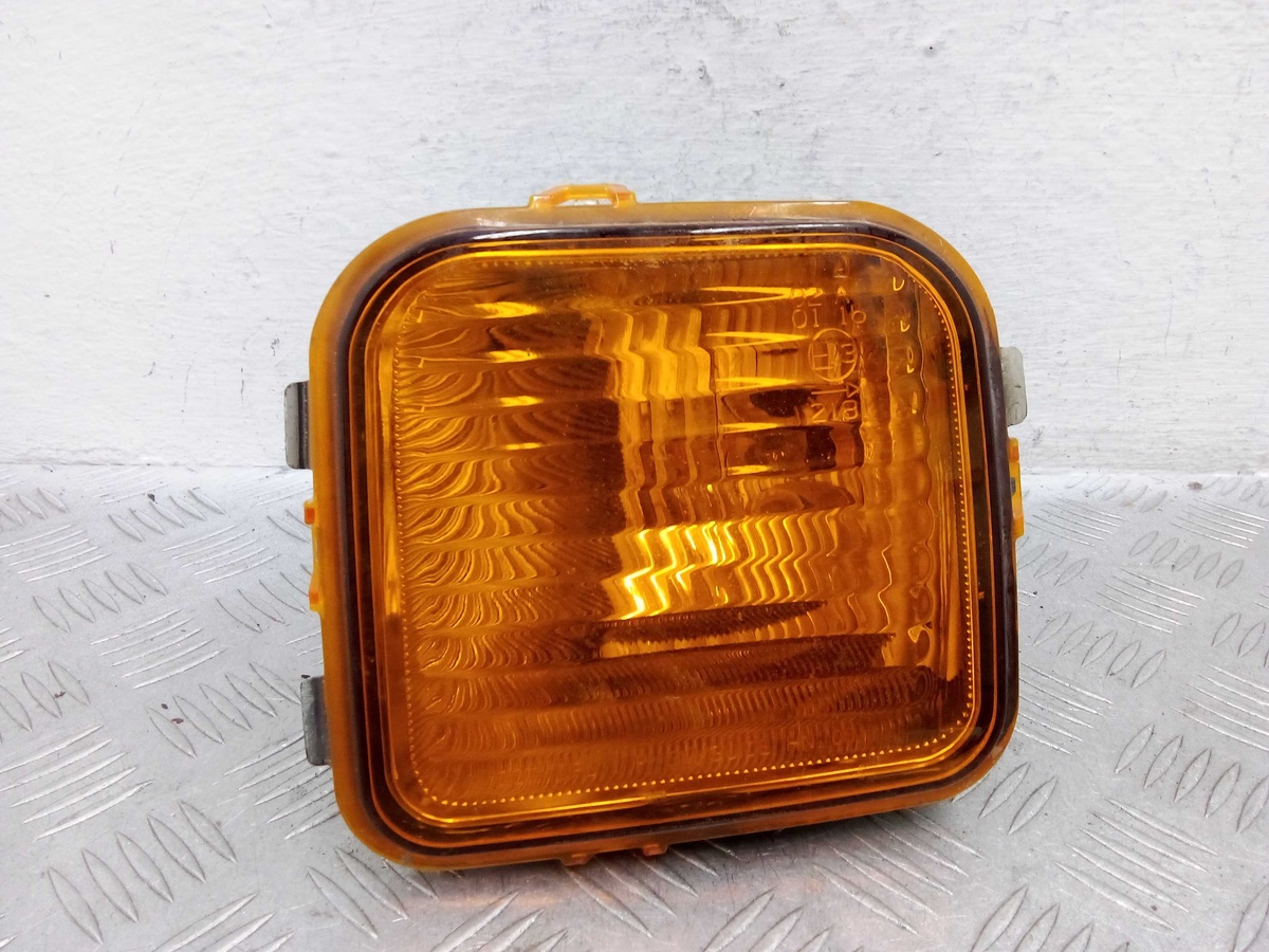 Поворотник левый к Hummer H3 2008