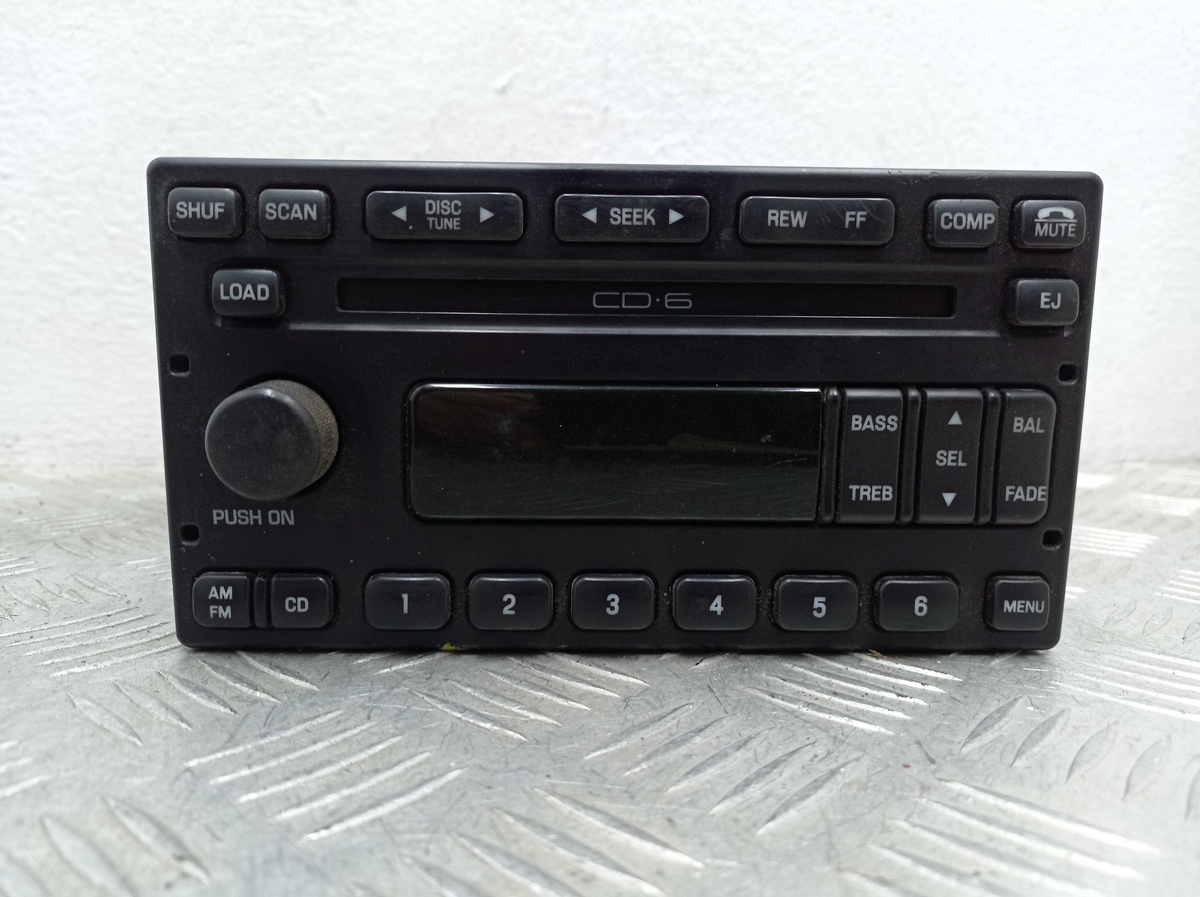 Магнитола к Ford Escape 2002