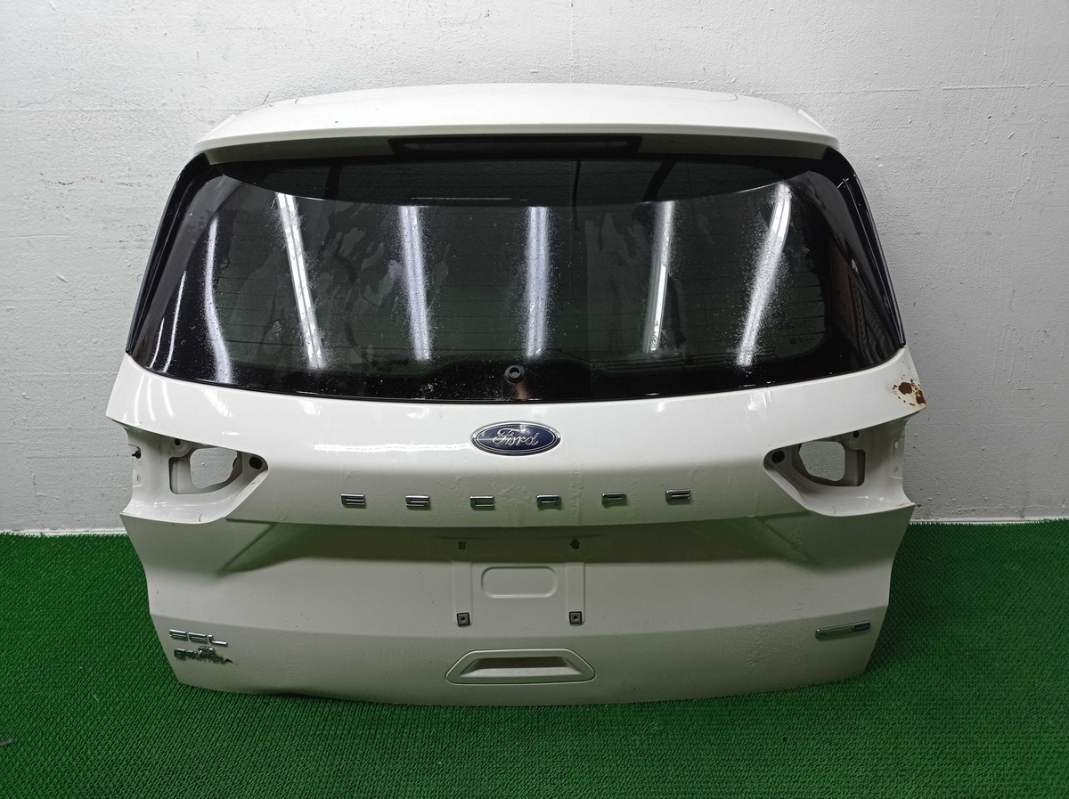Крышка багажника к Ford Escape 2020