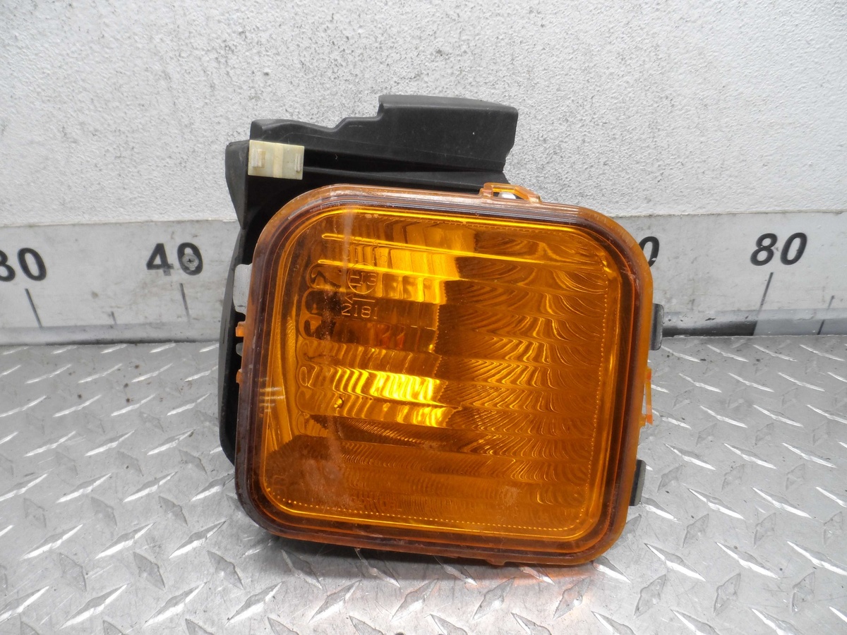 Поворотник левый к Hummer H3 2008
