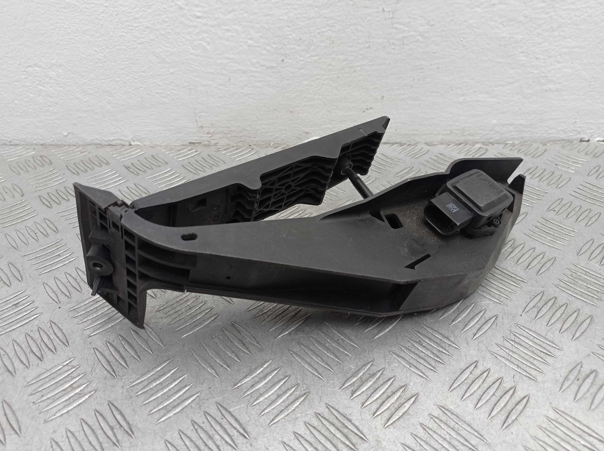 Педаль газа к BMW X3 2007