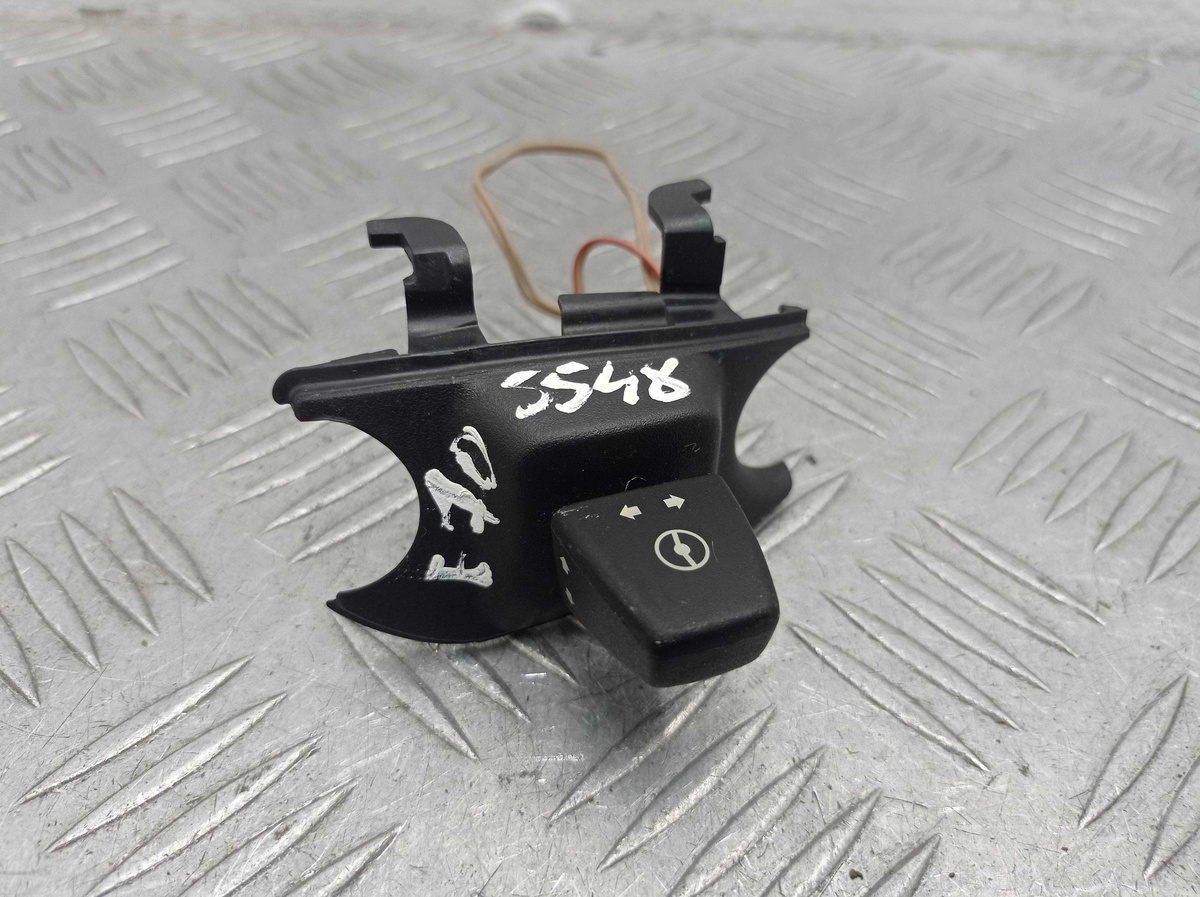 Кнопка  к BMW X5 2011
