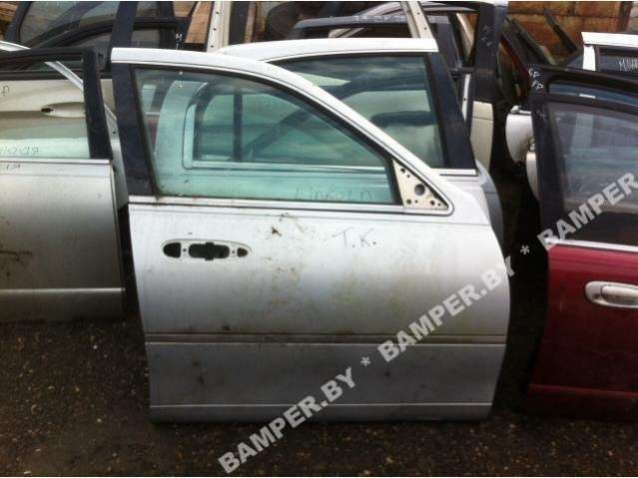 Дверь передняя правая к Lincoln Town Car 2000