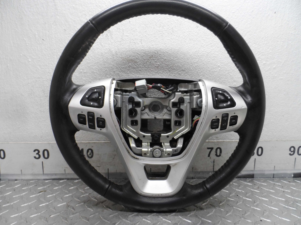 Руль к Ford Explorer 2013