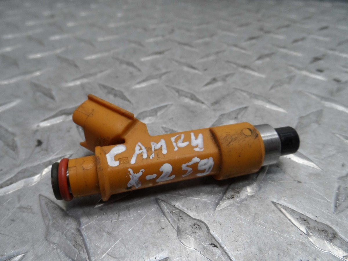 Форсунка к Toyota Camry 2007
