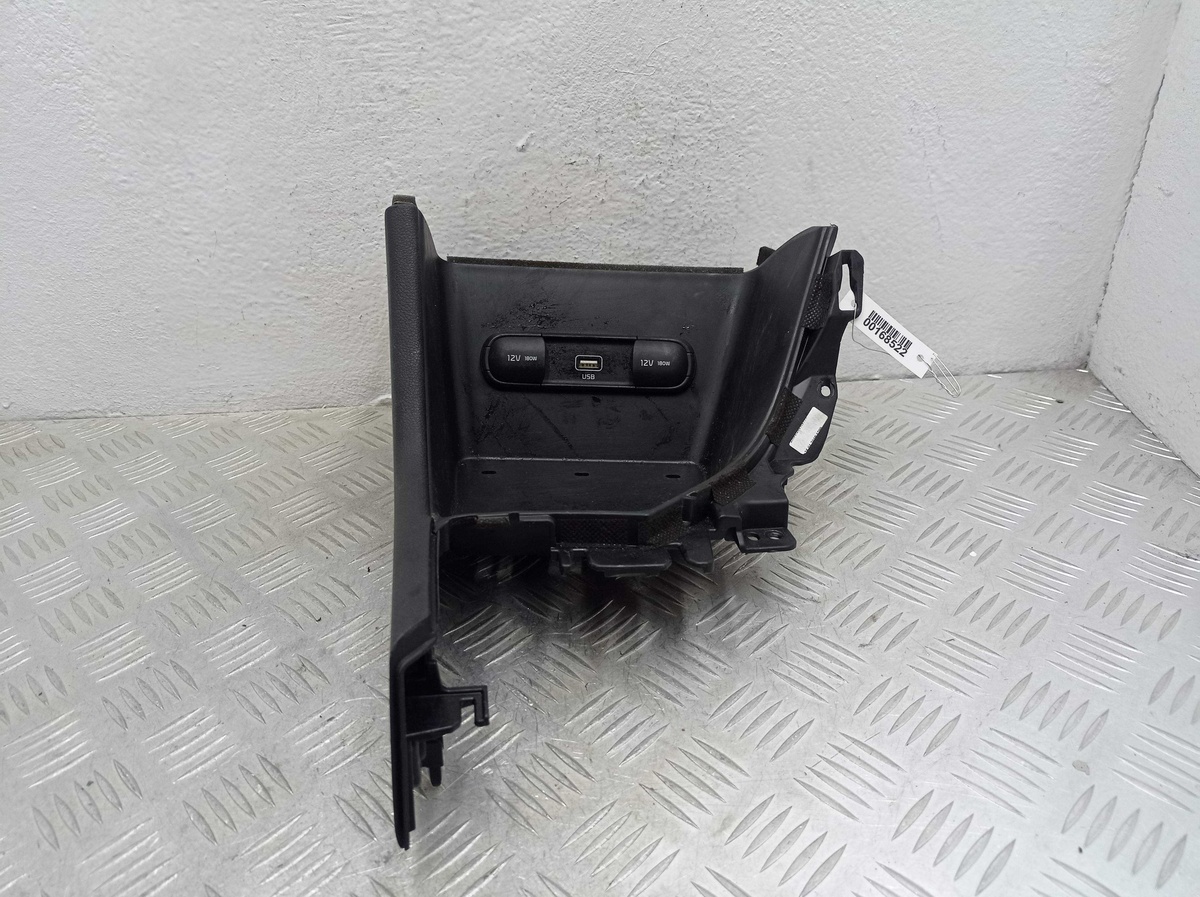 Разъем AUX / USB к Hyundai Tucson 2021