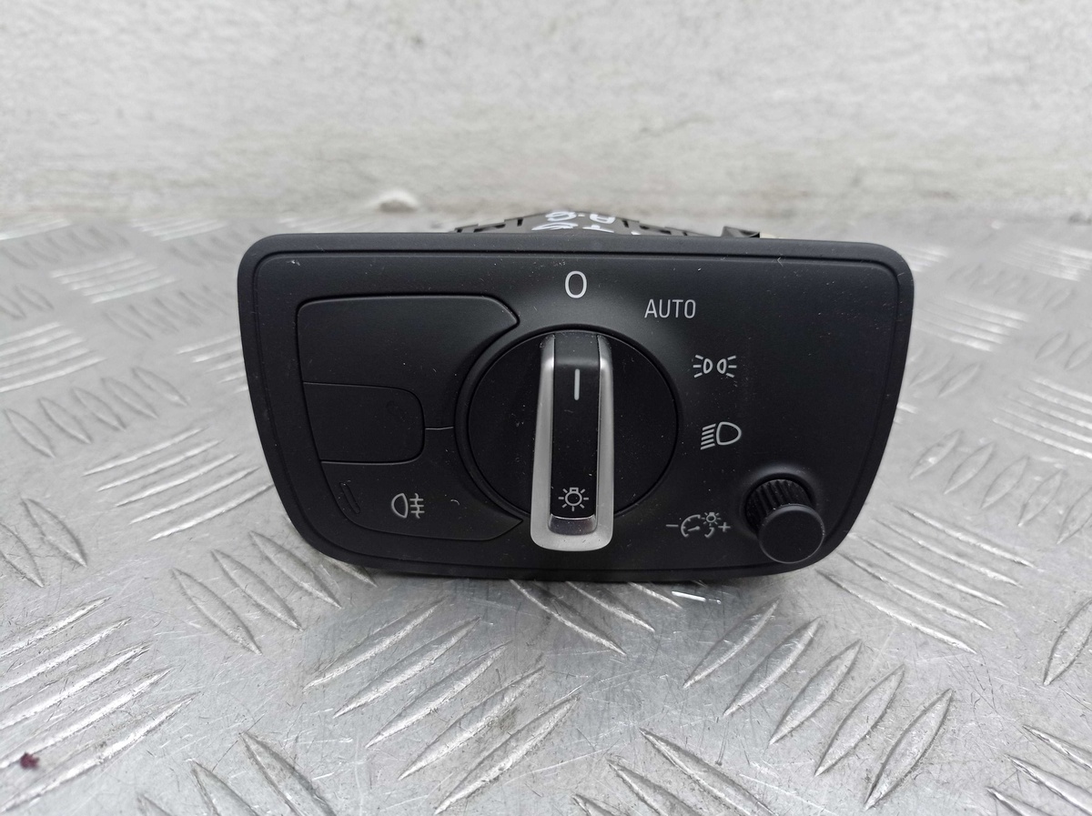 Переключатель света к Audi A6 2012