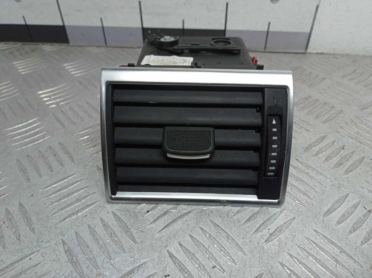 Дефлектор обдува салона к Audi A8 2007