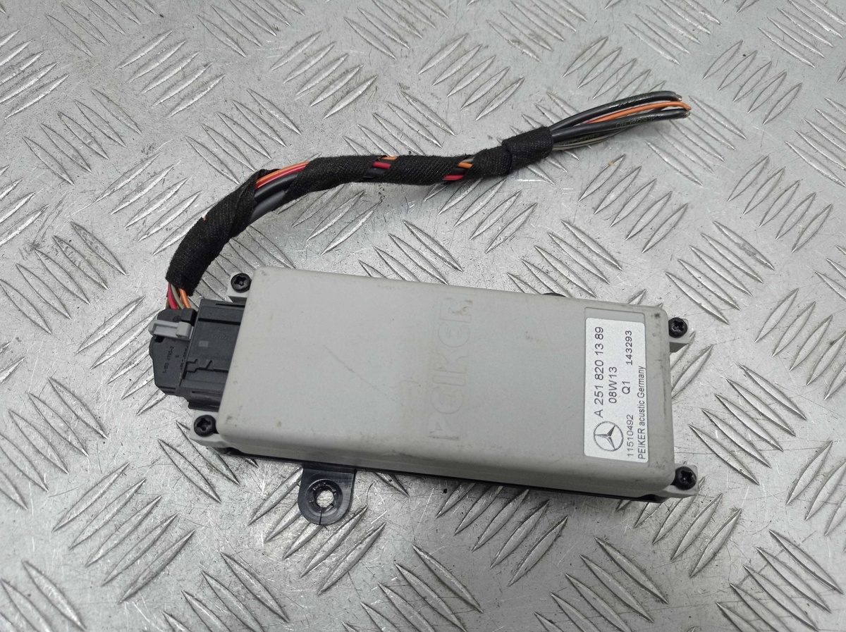 Блоки управления мультимедиа к Mercedes-Benz Wingle 2008