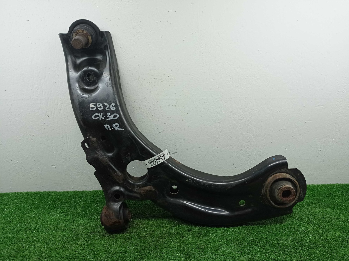 Рычаг передний к Mazda  2020
