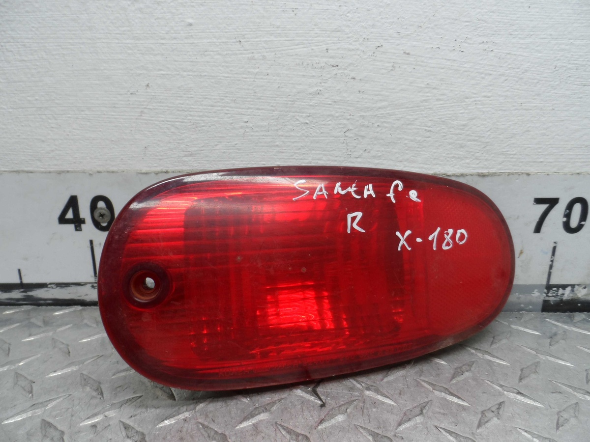 Фонарь противотуманный правый к Hyundai Santa Fe 2003