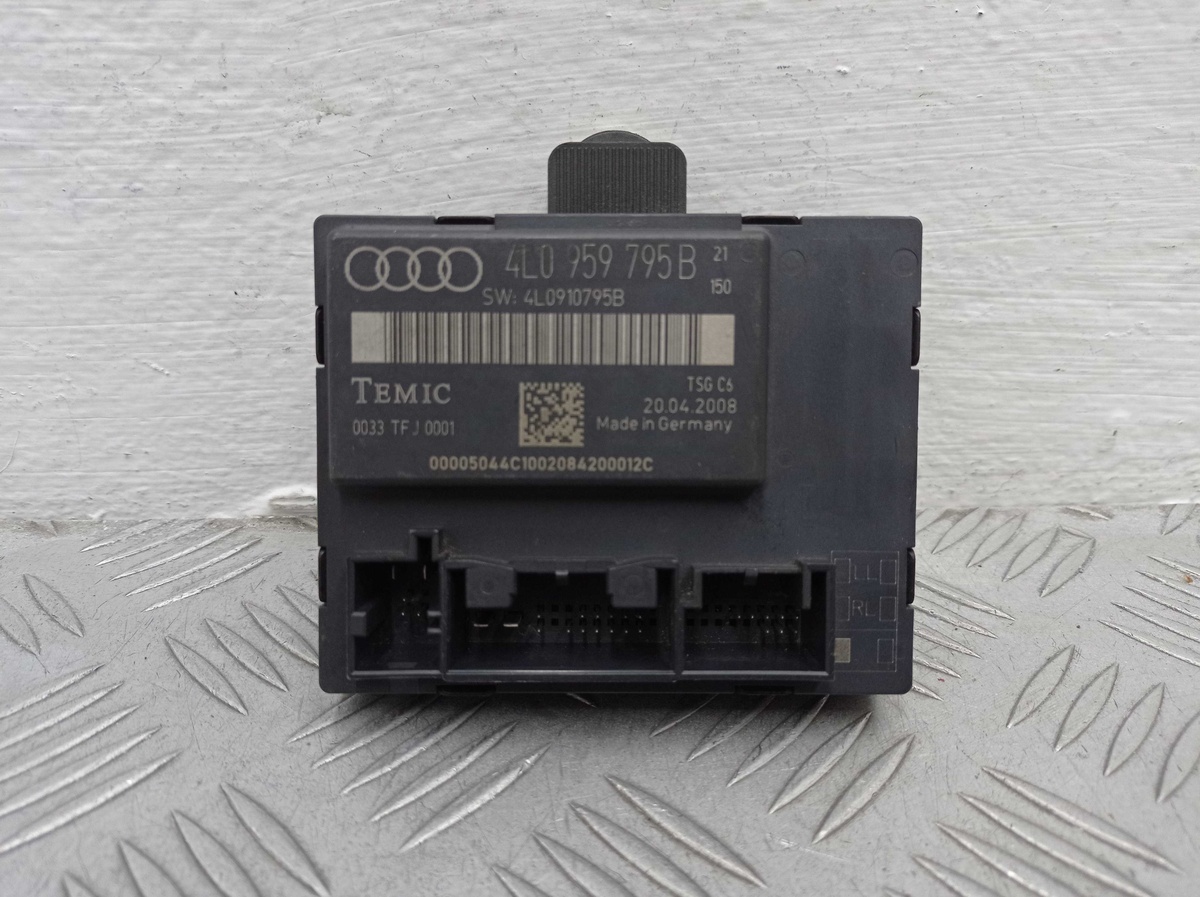 Блок управления к Audi Q7 2008