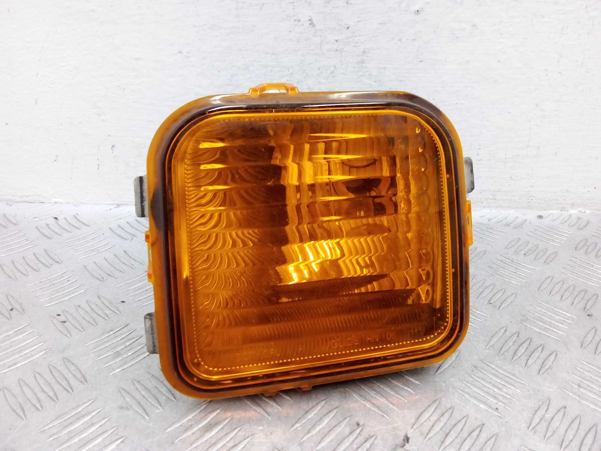 Поворотник левый к Hummer H3 2006