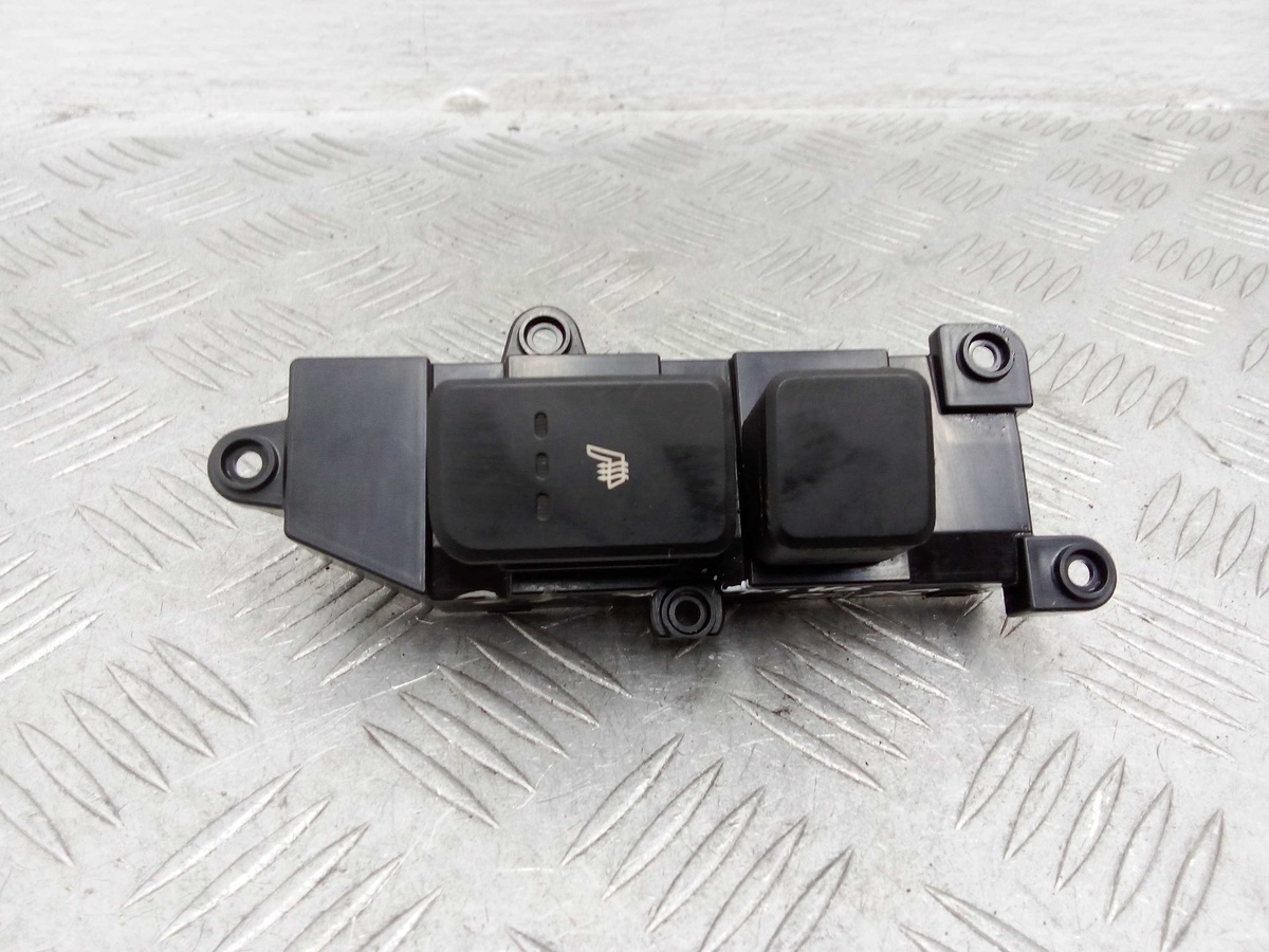 Кнопка  к Hyundai Santa Fe 2013