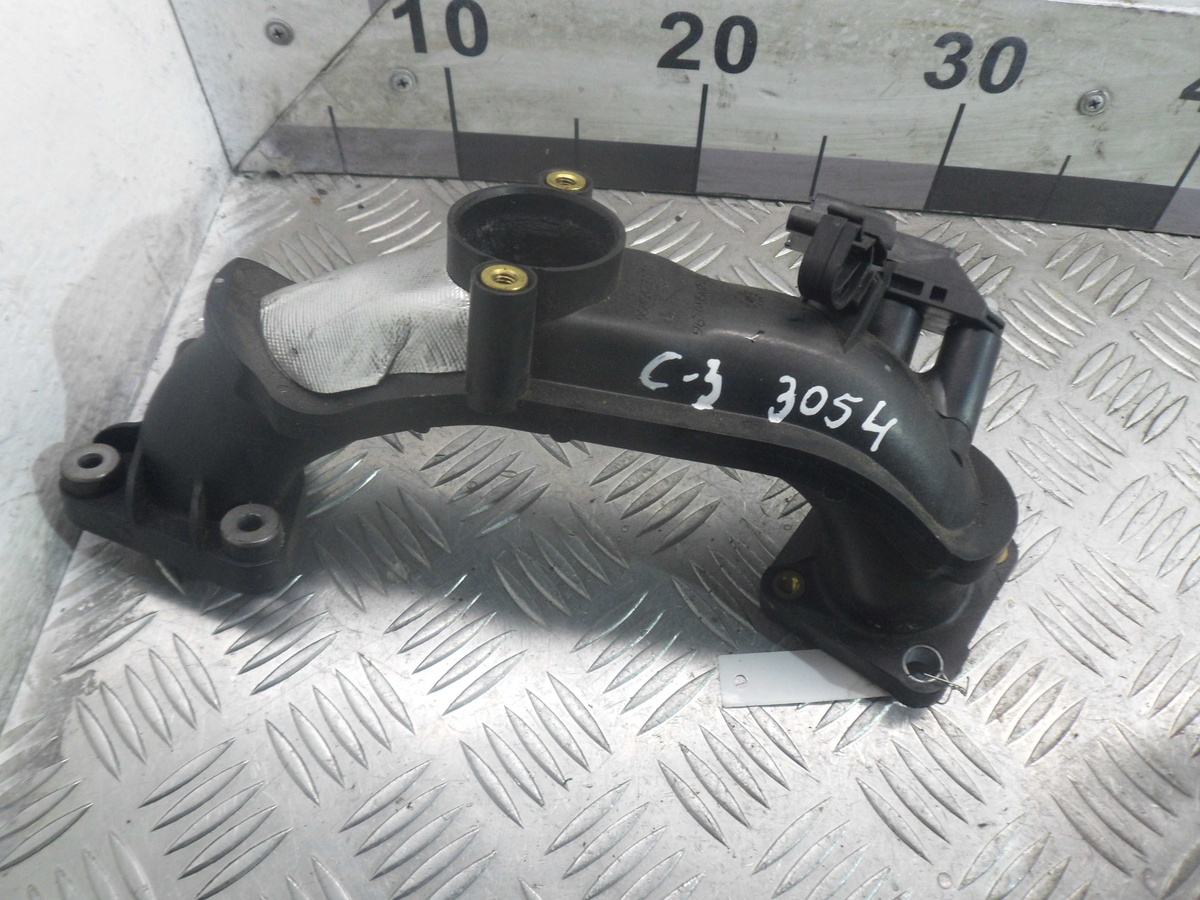 Патрубок к Citroen C3 2011
