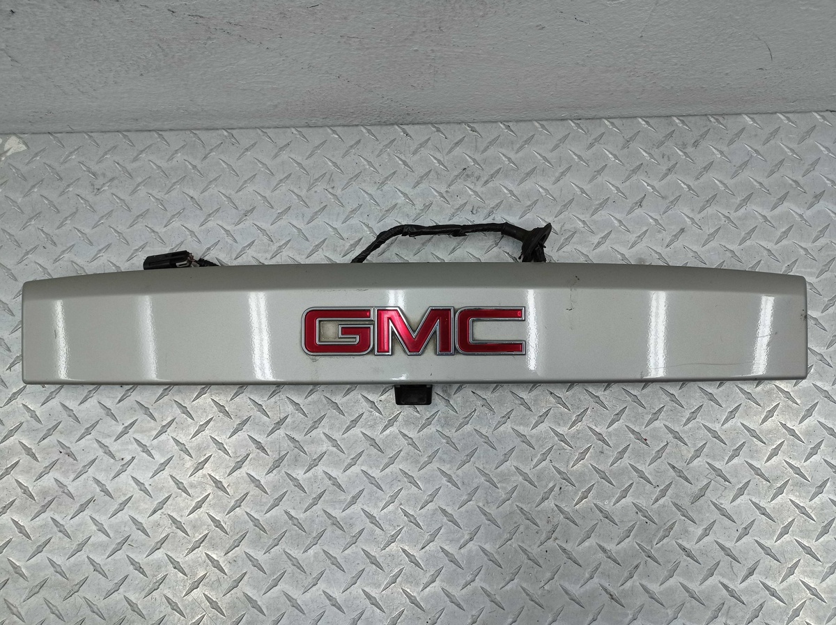 Подсветка номера к GMC Yukon 2009