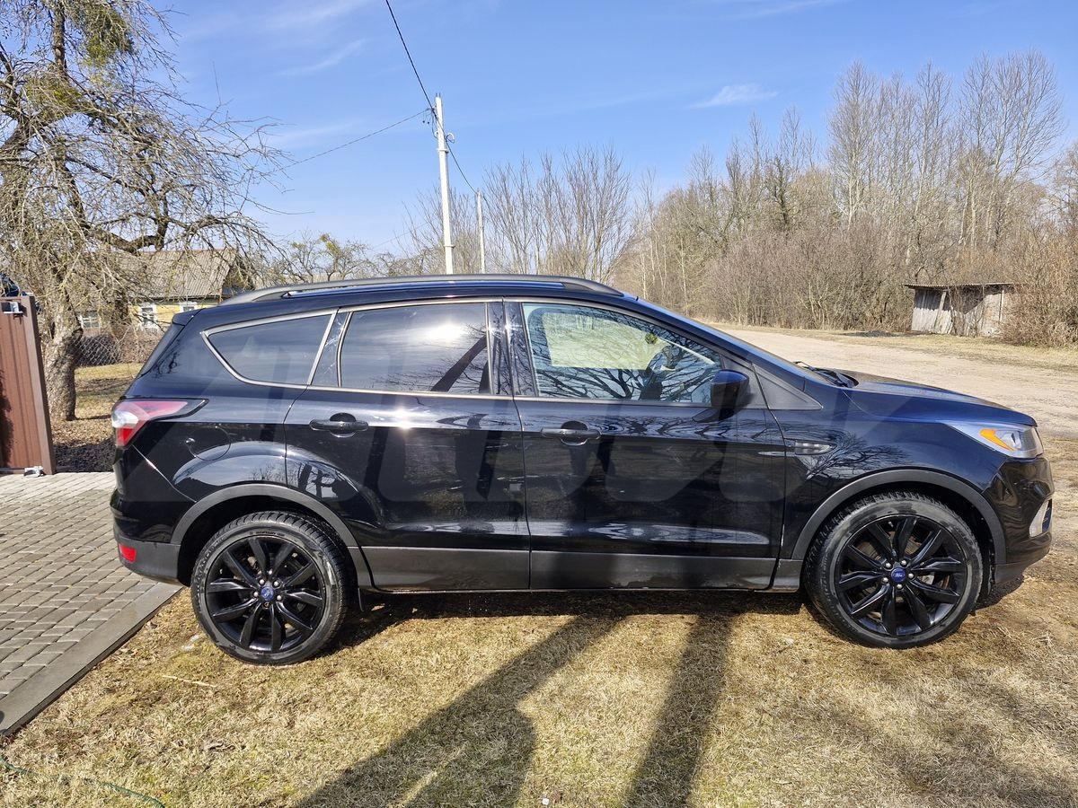 Ford Escape III Рестайлинг, 2017