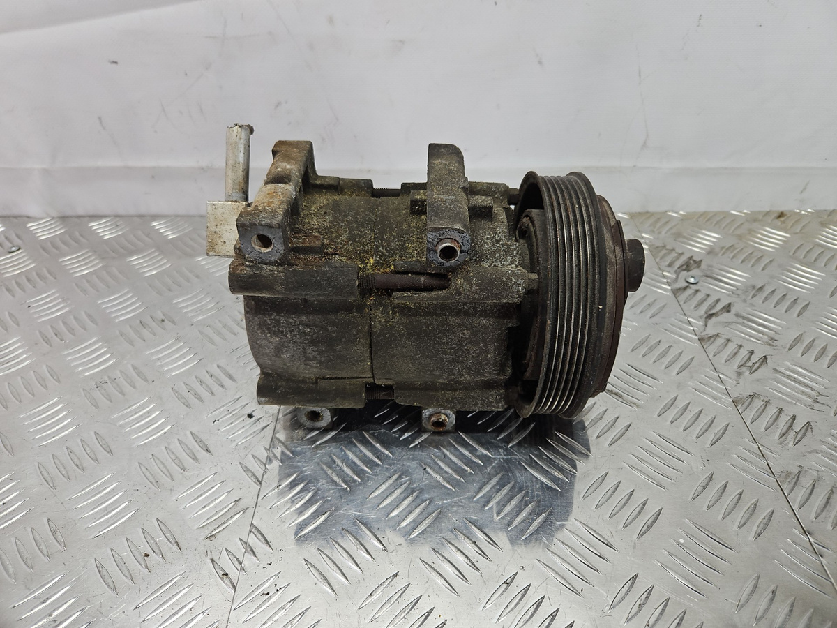 Компрессор кондиционера к Ford KA 2001