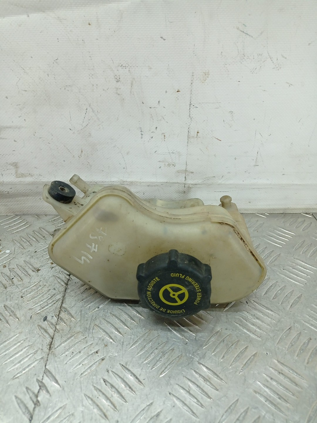 Бачок гидроусилителя к Ford KA 2001