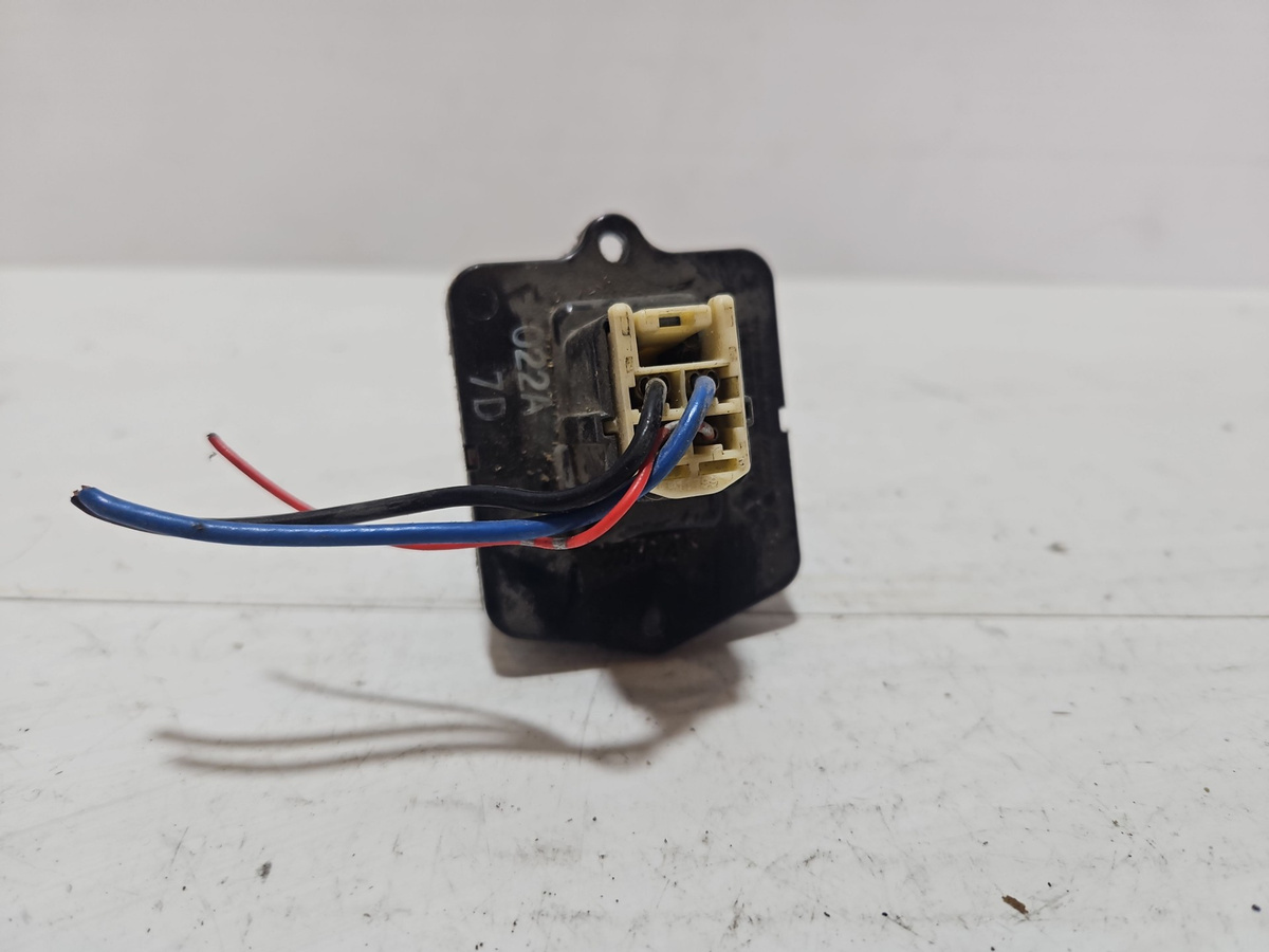 Сопротивление печки к Citroen C-Crosser 2010