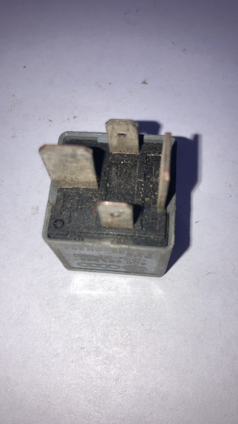Реле (прочие) к Audi A4 1997