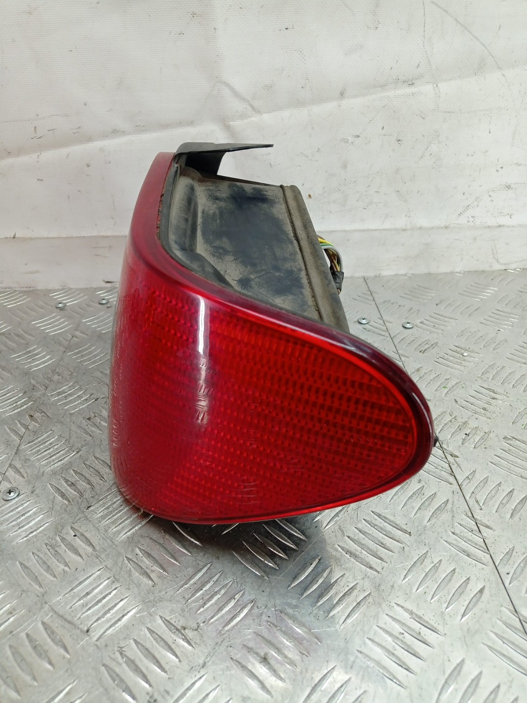 Фонарь задний правый к Citroen Xsara 1998