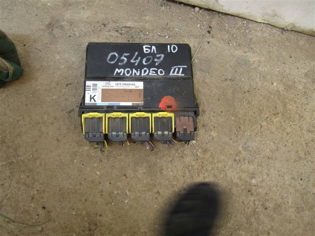Блок комфорта к Ford Mondeo 2002