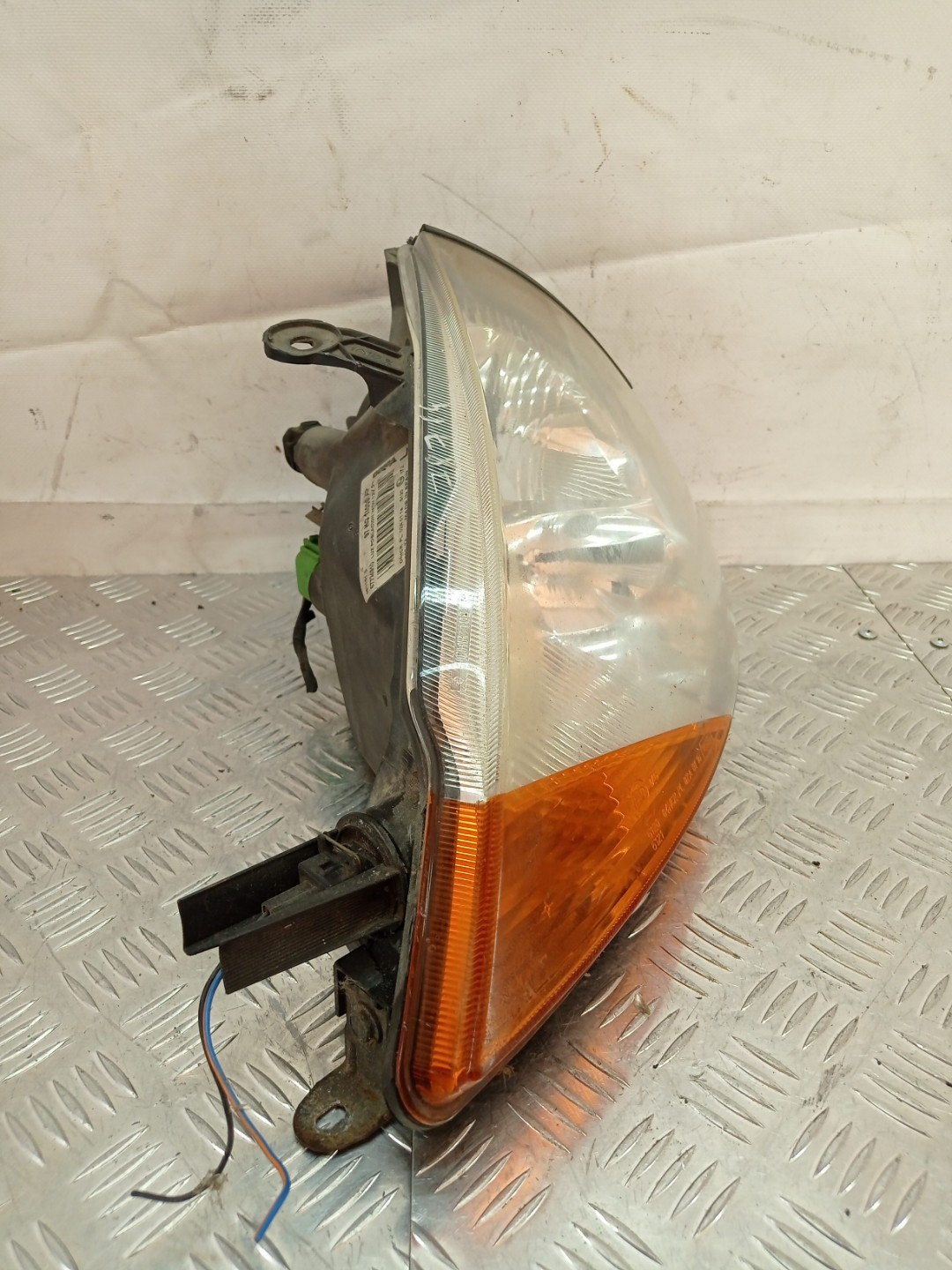 Фара левая к Ford KA 2001