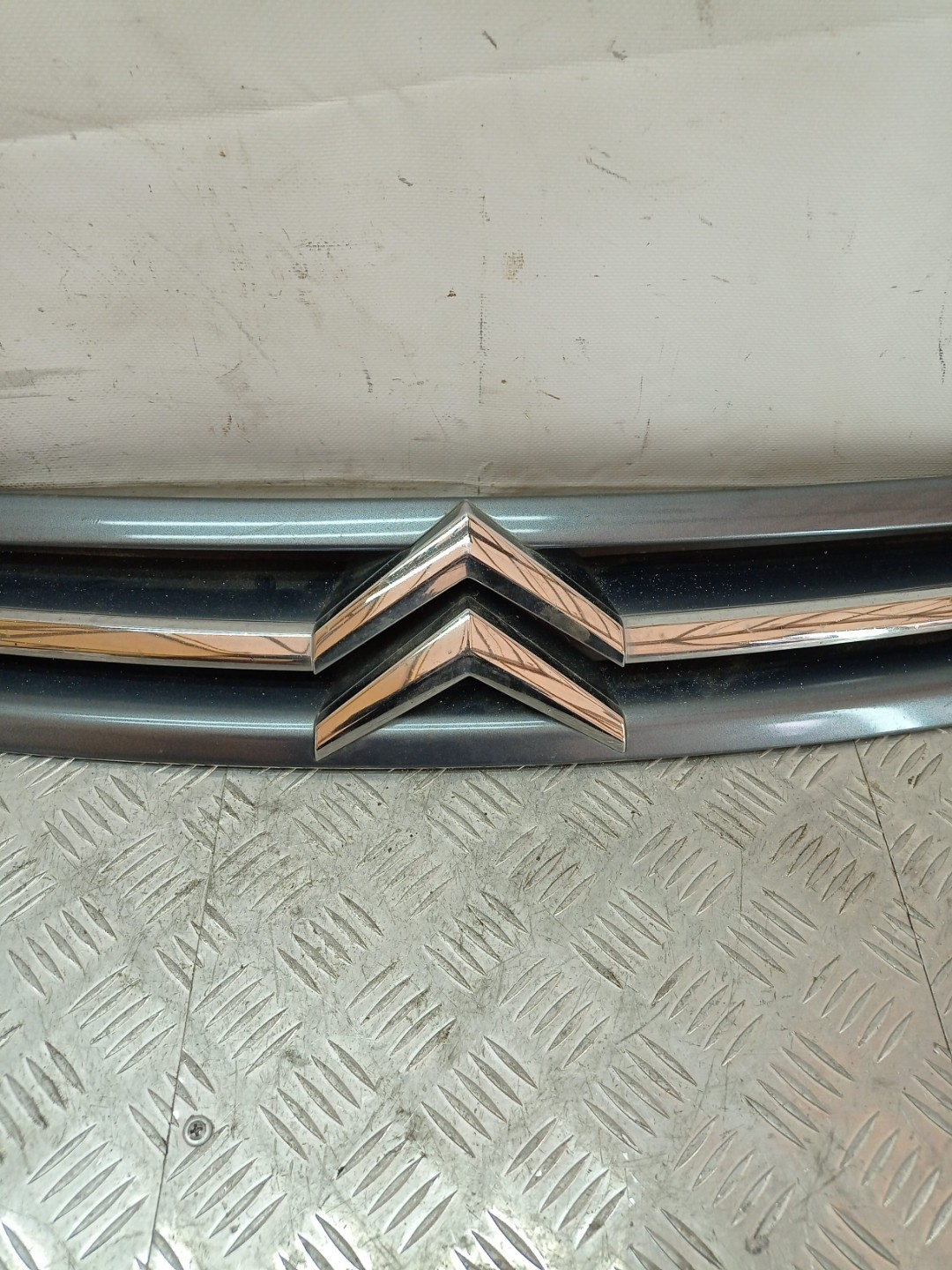 Решетка радиатора к Citroen Xsara Picasso 2002