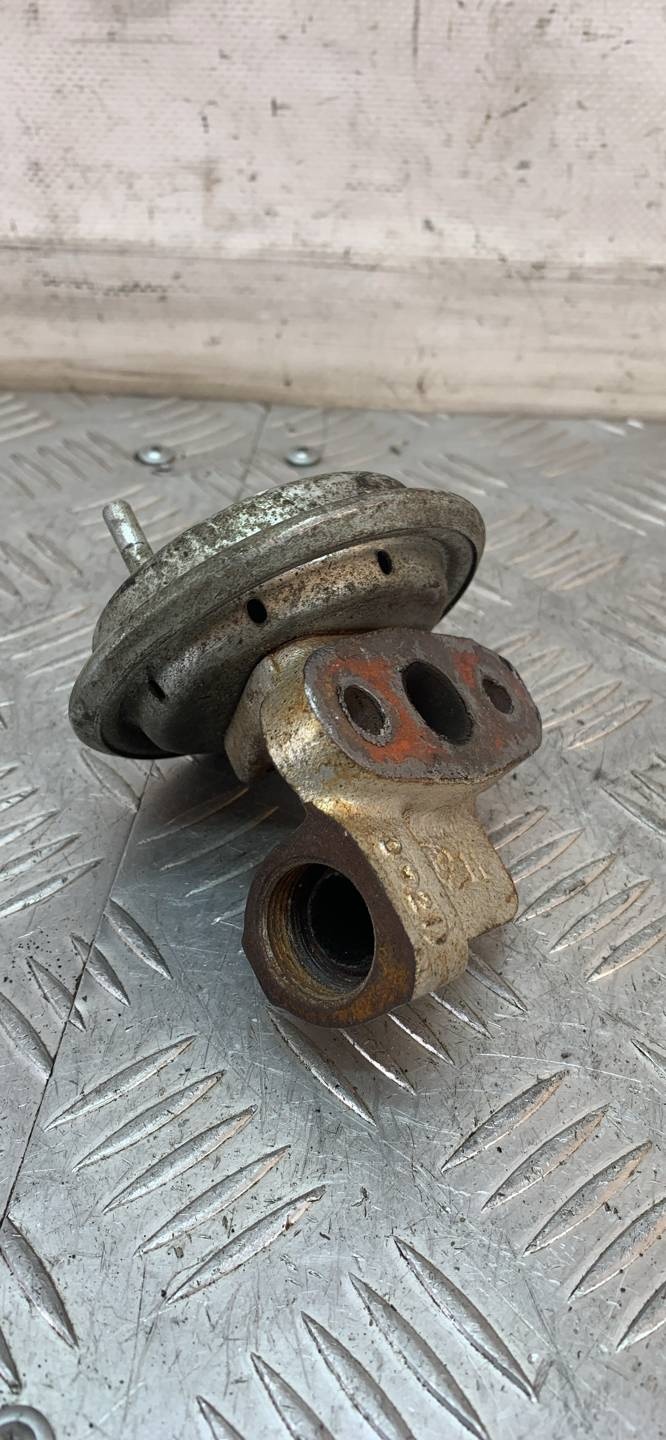 Клапан EGR к Ford Mondeo 1995