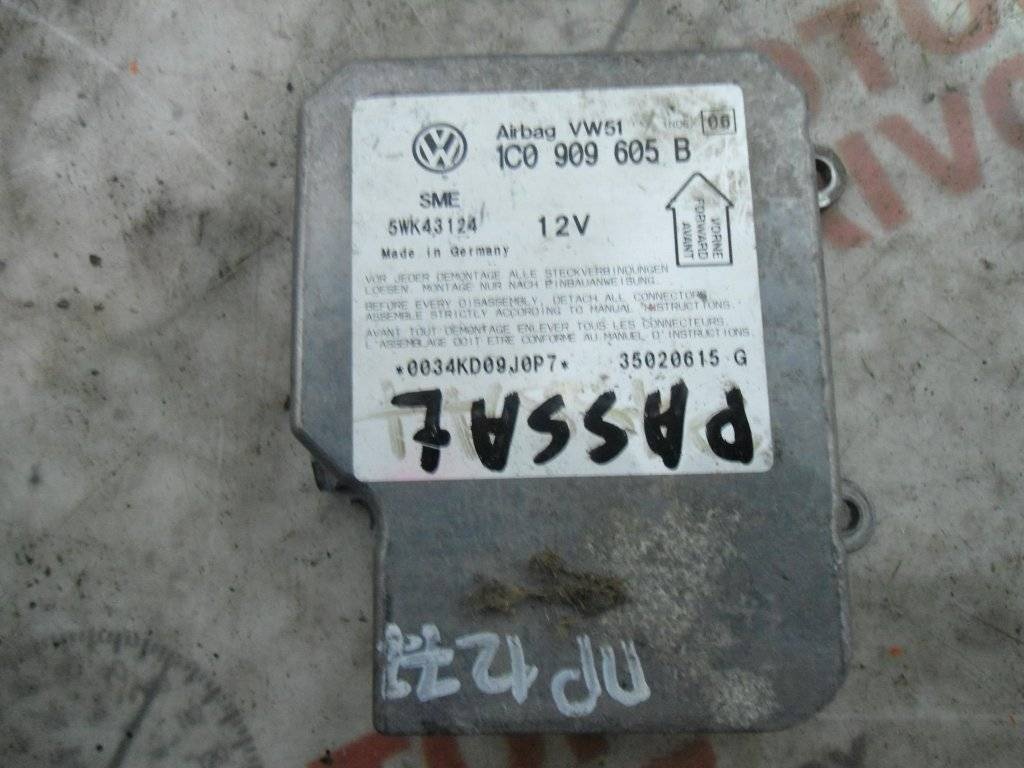 Блок AirBag к Volkswagen Passat 2003