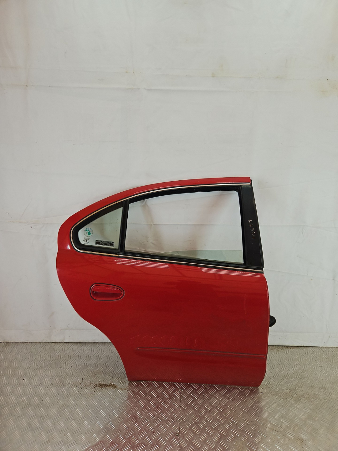 Дверь задняя правая к Chevrolet Alero 2000