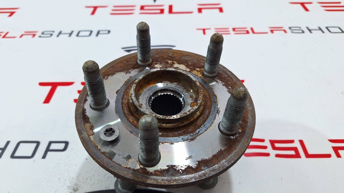 Подшипник ступицы к Tesla Model X 2018