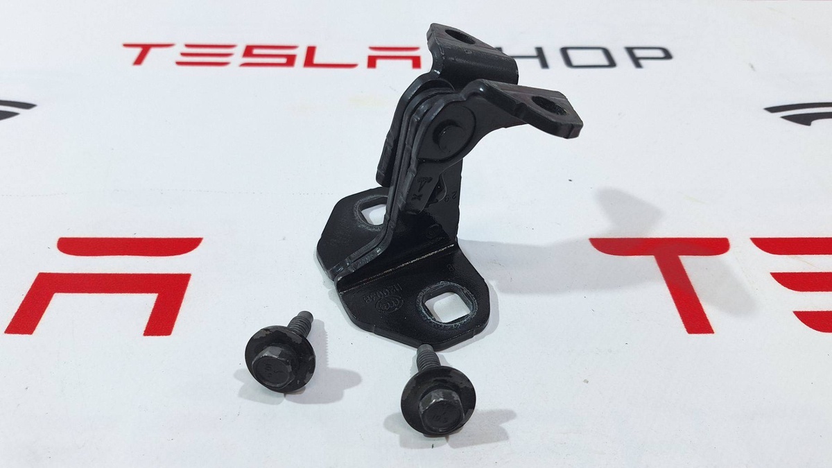 Петля двери к Tesla Model X 2018
