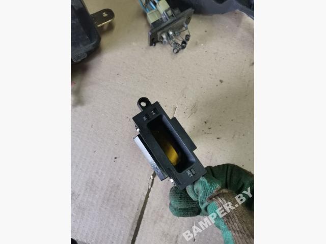 Часы к Mazda 626 1990