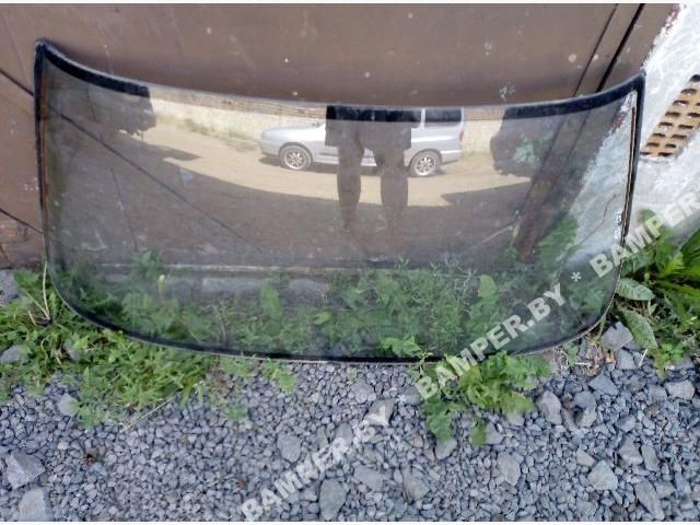 Стекло заднее к Mazda 323 1993