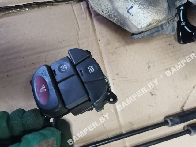 Кнопка аварийной сигнализации к Lancia Ypsilon 1996