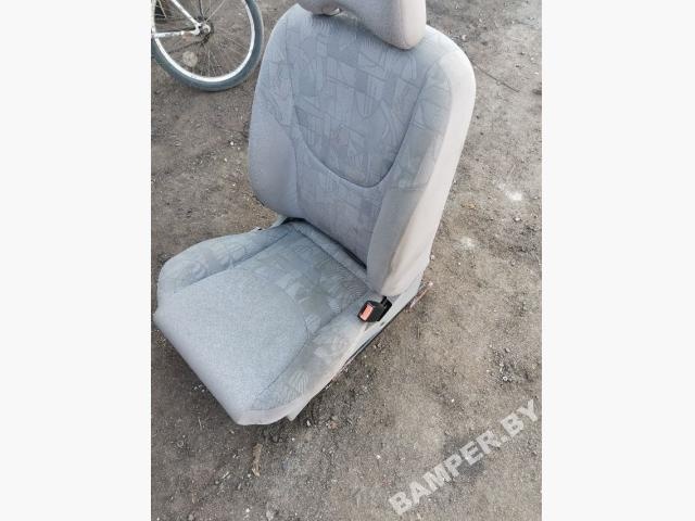 Сиденье переднее правое к Nissan Primera 2001