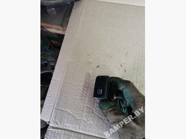 Кнопка противотуманных фар к Volkswagen Golf 1990