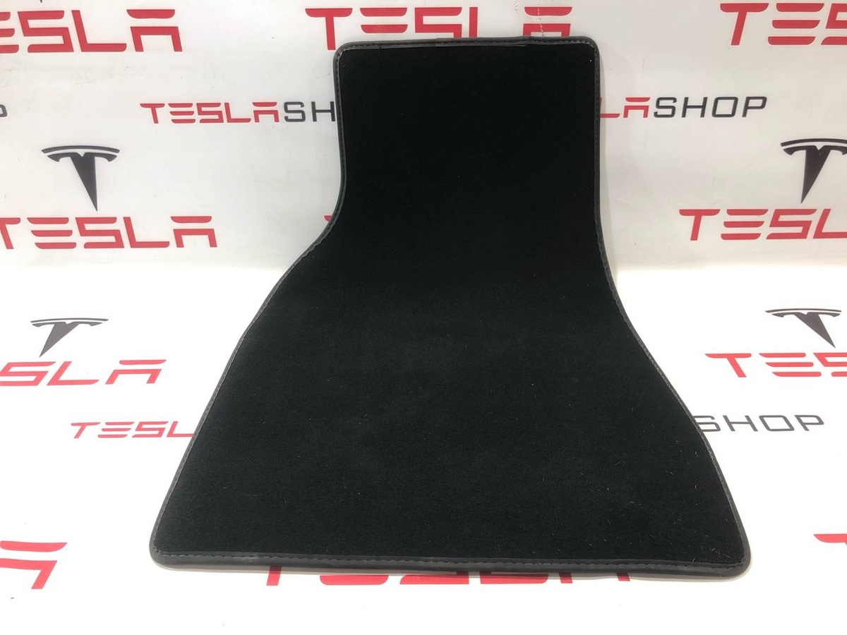 Коврики в салон к Tesla Model X 2018
