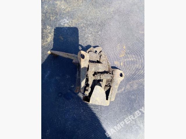 Замок капота к Mazda 626 1990