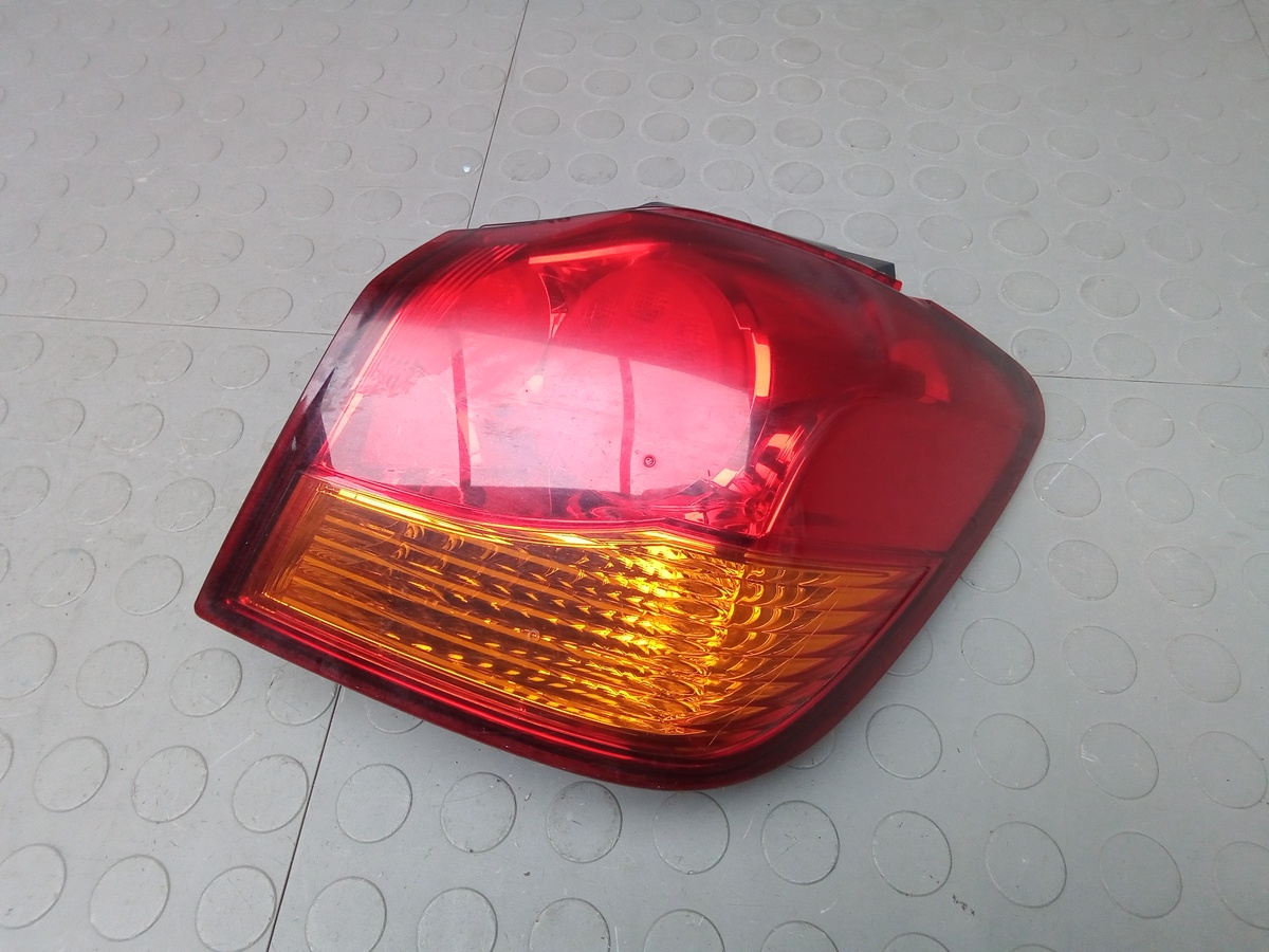Фонарь задний правый к Mitsubishi ASX 2011