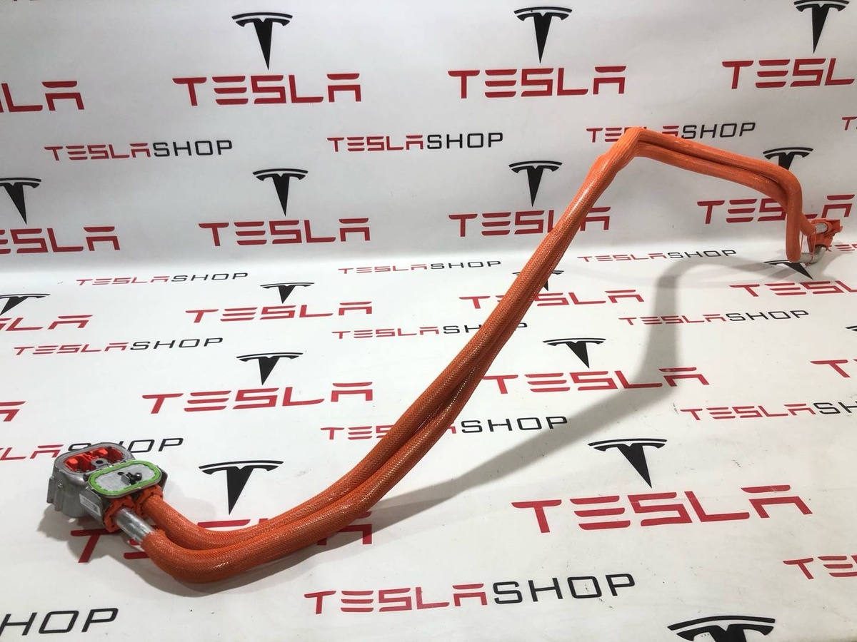 Порт зарядный к Tesla Model Y 2020