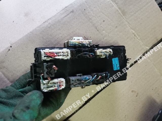 Блок предохранителей к Mitsubishi Space Runner 1996