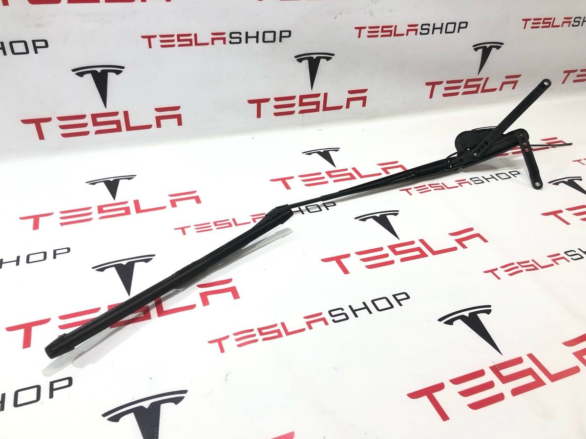 Щеткодержатель к Tesla Model X 2018