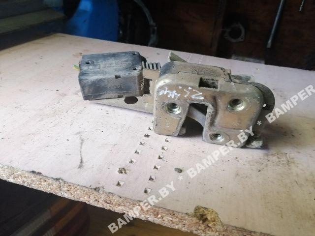 Замок двери задней правой к Volvo 440 1991