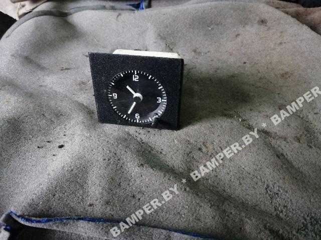 Часы к Renault Clio 1993