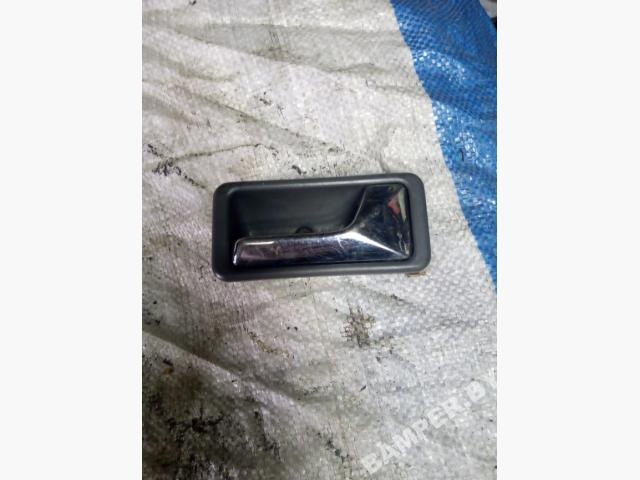 Ручка внутренняя передняя правая к Mazda 626 1990